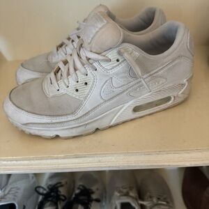Nike Air Max Light Gray Sneakers